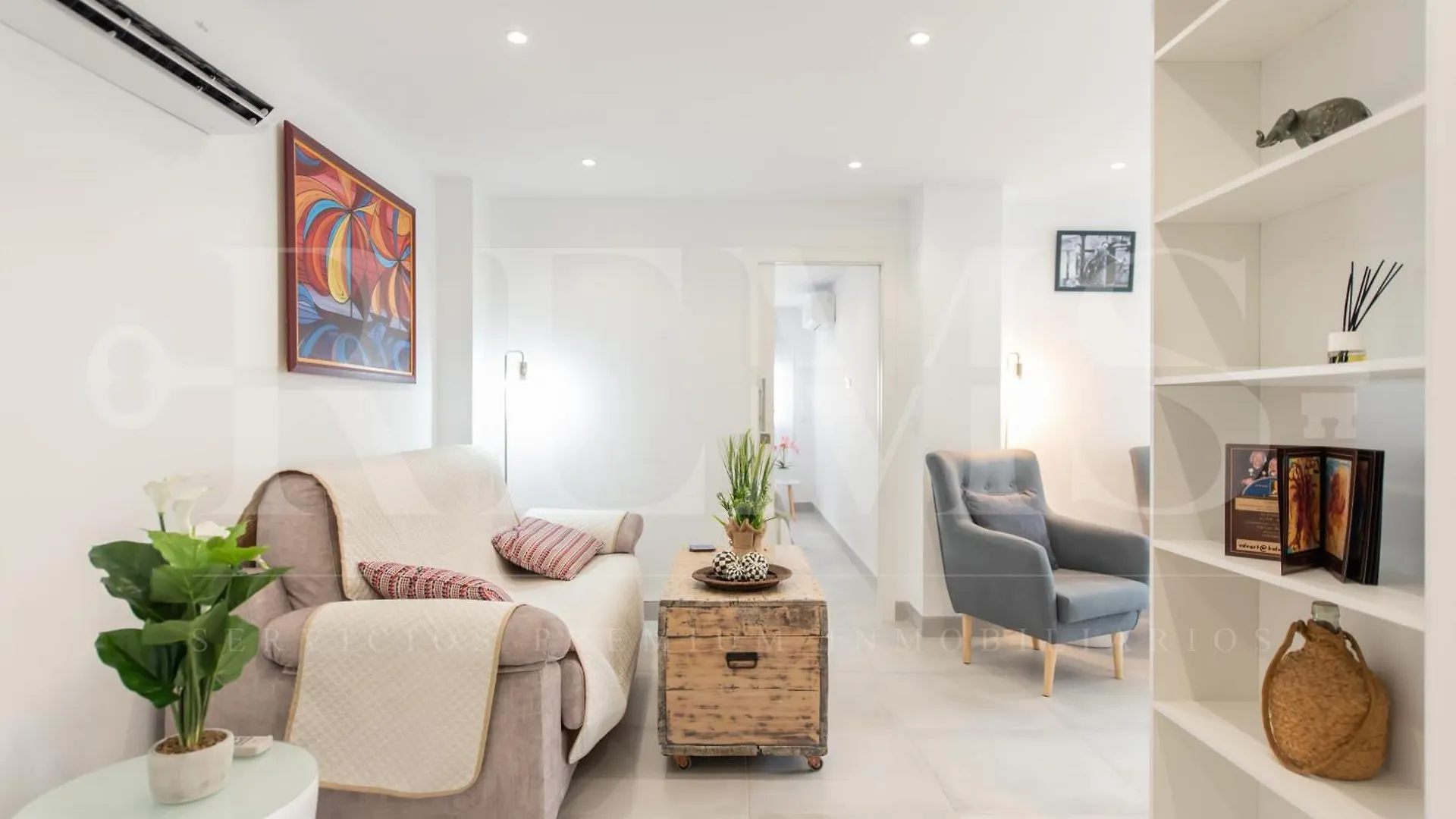 Comfortable And Charming Apartment With Terrace By Rems contacts